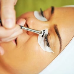 Riviera Eyebrows and More - Eyelash Tint