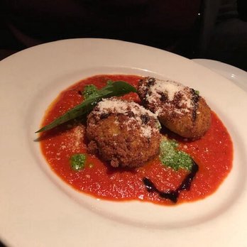 Petterinos - Fried Burrata - American Near Me - Chicago, Illinois