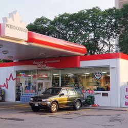 Petro-Canada - Attached convenience store
