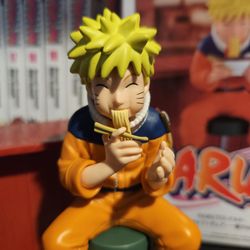 Sakura Anime Toys - He can't even hold the ramen bowl