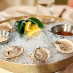 East End Bistrot - Oysters