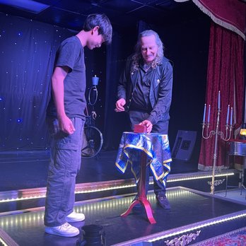 Las Vegas Magic Theater - Magicians Near Me - Las Vegas, Nevada Las Vegas Magic Theater - Magicians Near Me - Las Vegas, Nevada