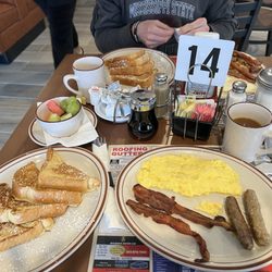 Mama’s House - Mamas sampler (one with fruit cup)