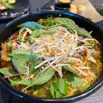 Paris Banh Mi Columbus - R1. Spicy Lemongrass Noodle Bun Bo Hue - Coffee & Tea Near Me - Dublin, Ohio
