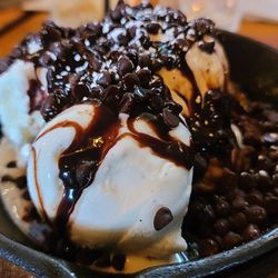 Dog & Bull Taphouse and Kitchen - Chocolate chip cookie sundae