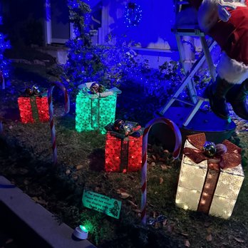 Lights on Display - A FREE EVENT & FREE PARKING! Winner of the Great American Light Fight. Lights on Display in Sherman Oaks CA. Dec. 2022 - Festivals Near Me - Los Angeles, California