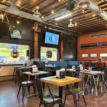 Captain Roy’s - Inside seating - Food Trucks Near Me - Des Moines, Iowa