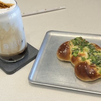 La Petite Colline - Bakeries Near Me - Toronto, Ontario