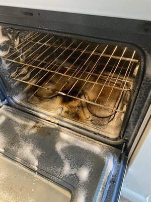 Kitchen Cleaning - Kitchens can get dirty and dirty fast. We make sure your kitchen is spotless by the time we are done with it. Contact now for a deep clean! Kitchen Cleaning - Kitchens can get dirty and dirty fast. We make sure your kitchen is spotless by the time we are done with it. Contact now for a deep clean!