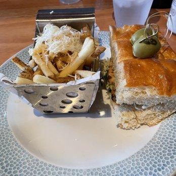 Bar Riva - Grilled Chicken Sandwich - Pubs Near Me - Lake Buena Vista, Florida