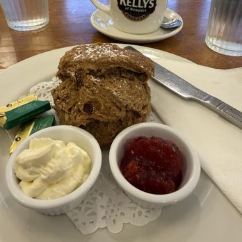 Kelly's Kitchen - Scone - Cafes Near Me - Newport, Missouri