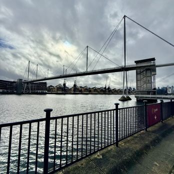 Royal Victoria Dock Bridge - The bridge - Landmarks & Historical Buildings Near Me - London, XGL