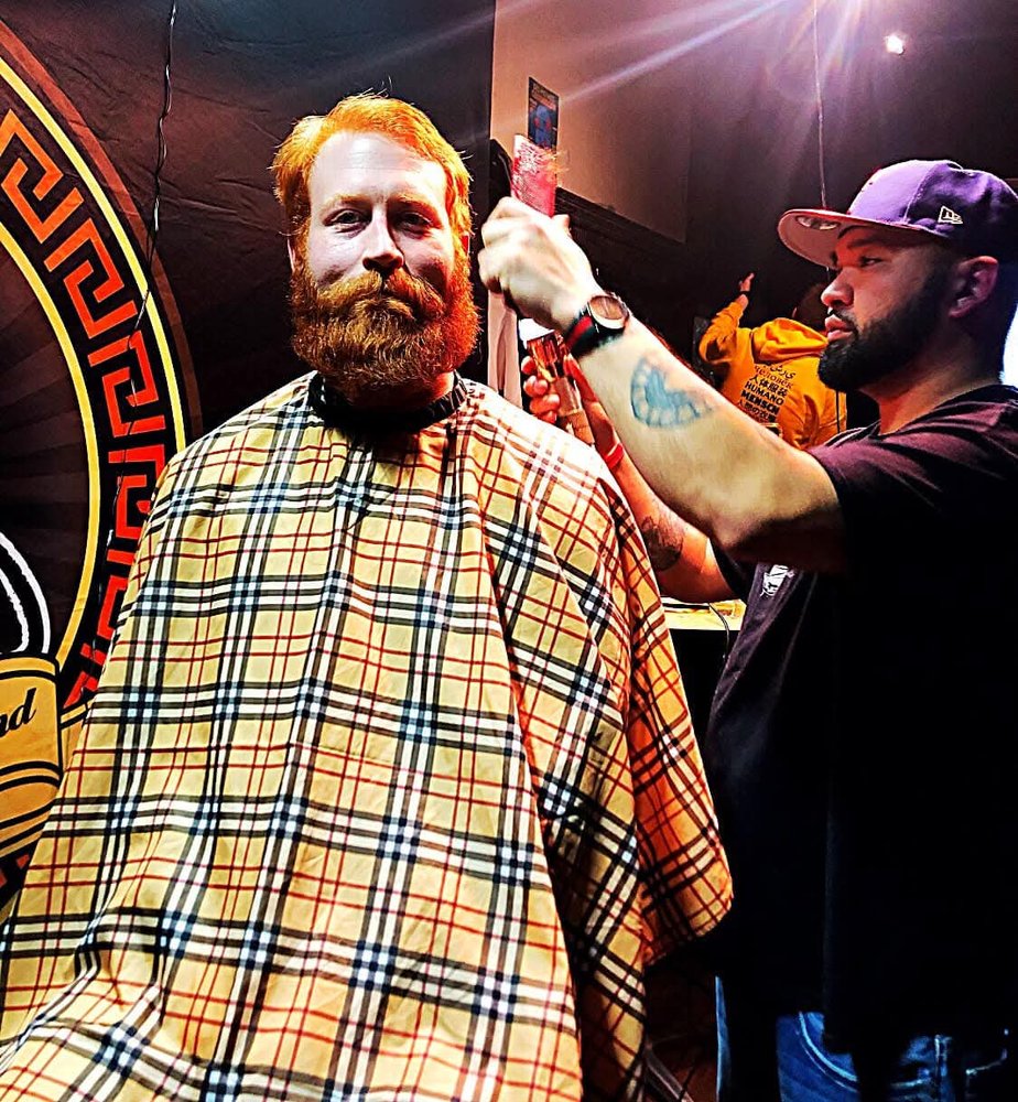 Gorilla Remix Barbershop Logo