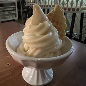 Sfoglina Van Ness - Vanilla gelato - Italian Near Me - Washington, DC, District of Columbia Sfoglina Van Ness - Vanilla gelato - Italian Near Me - Washington, DC, District of Columbia