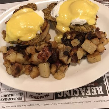 Bill's Bread and Breakfast - Eggs Benedict falafel! Totally delish - Breakfast & Brunch Near Me - Putnam, Connecticut