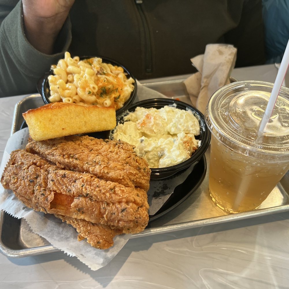 Cornbread Brooklyn - Mama's Catfish plate - Soul Food Near Me - Brooklyn, New York Cornbread Brooklyn - Mama's Catfish plate - Soul Food Near Me - Brooklyn, New York