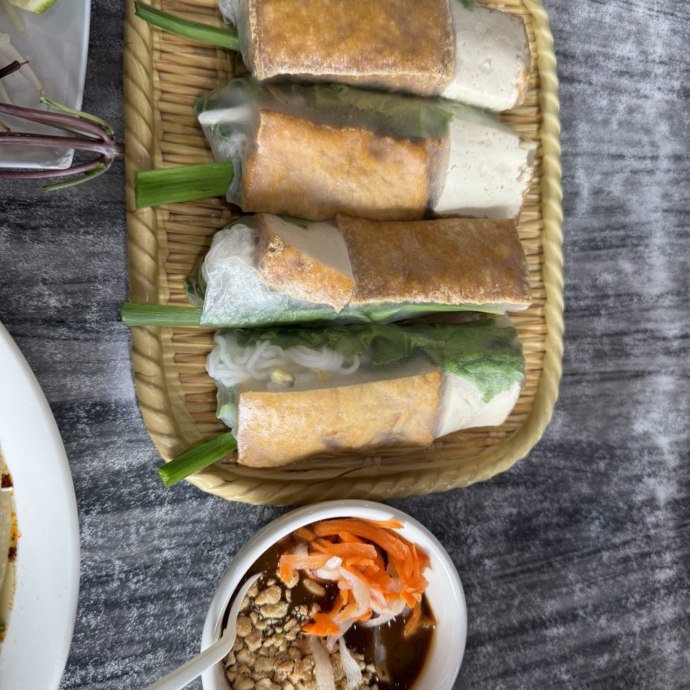 Pho Le Vietnamese Restaurant - Tofu spring rolls - Vietnamese Near Me - Moreno Valley, California Pho Le Vietnamese Restaurant - Tofu spring rolls - Vietnamese Near Me - Moreno Valley, California