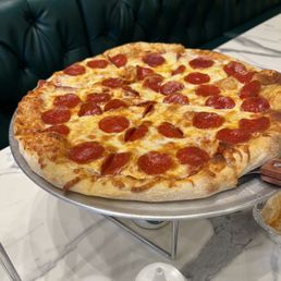 Pepperoni pizza Pepperoni pizza