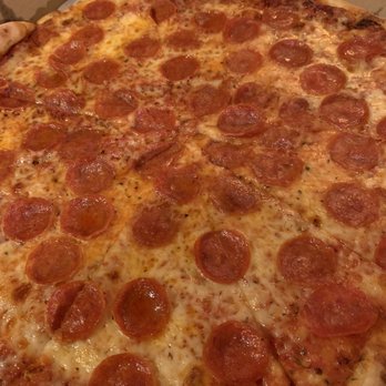 Don's NY Pizza - Close up of the NY style XL with pepperoni - Pizza Near Me - Phoenix, Arizona
