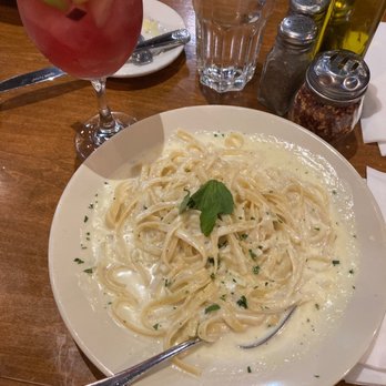 Nick's Pizza - Fettuccini Alfredo - Italian Near Me - New York, New York Nick's Pizza - Fettuccini Alfredo - Italian Near Me - New York, New York