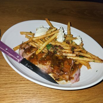 Canard - Wine Bars Near Me - Portland, Oregon Canard - Wine Bars Near Me - Portland, Oregon