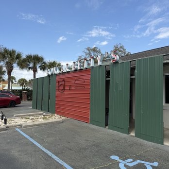 Boxcar Betty's - Outside - Sandwiches Near Me - Charleston, South Carolina