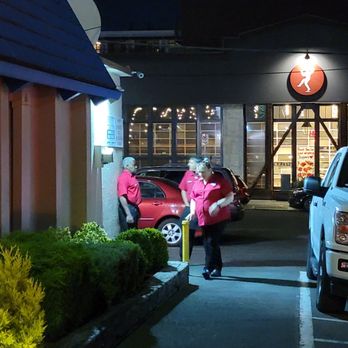 IHOP - The manager who yelled at us standing around to watch the show. - American Near Me - Seattle, Washington IHOP - The manager who yelled at us standing around to watch the show. - American Near Me - Seattle, Washington
