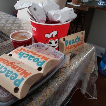 Jollibee - Peach Mango Pie, Yumburger with Cheese, 6 pc. Chickenjoy with gravy and Spaghetti. - Chicken Shop Near Me - Wheaton, Maryland Jollibee - Peach Mango Pie, Yumburger with Cheese, 6 pc. Chickenjoy with gravy and Spaghetti. - Chicken Shop Near Me - Wheaton, Maryland