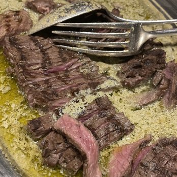 L'Entrecôte - Their delicious trimmed sirloin steak with its famous sauce! - Barbeque Near Me - Montpellier, 34