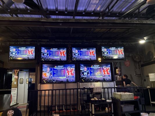 Shoal Creek Saloon by null