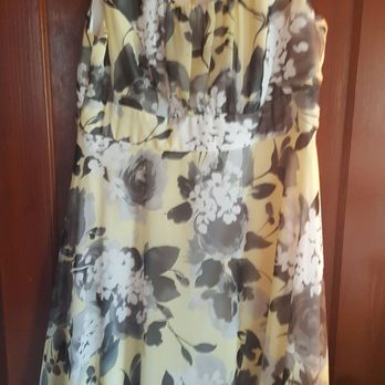 Ross Dress for Less - Gorgeous flower dress. - Department Stores Near Me - Wilmington, North Carolina