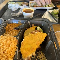 Street Tacos Y Hot Dogs Guadalajara - I got the Quesabirria taco plate,boyfriend got a carnitas, chicken and carne tacos all amazing.