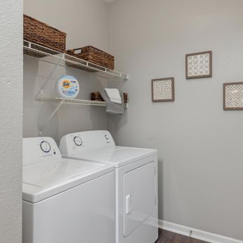 Highland Ridge Apartments - Apartments Near Me - Manhattan, Kansas Highland Ridge Apartments - Apartments Near Me - Manhattan, Kansas