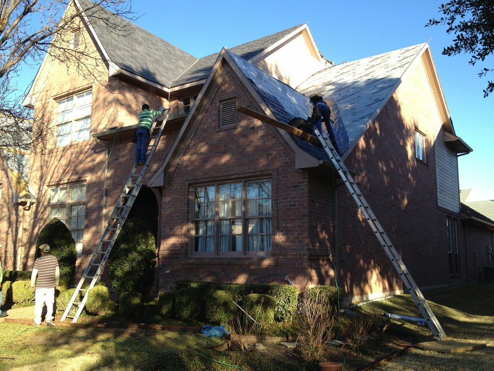 Slide of Absolute Construction - Pablo Ordaz