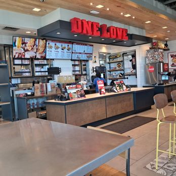Raising Cane's Chicken Fingers - Fast Food Near Me - Akron, Ohio Raising Cane's Chicken Fingers - Fast Food Near Me - Akron, Ohio