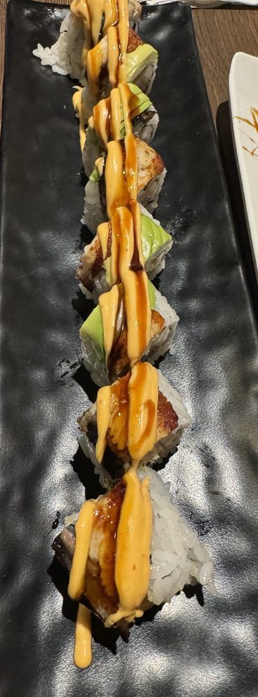 Oaka Sushi House - Photo 3