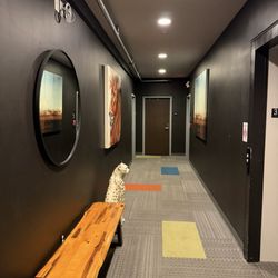 Hotel Kilbourne - 3rd floor hall. Room 33 at end.