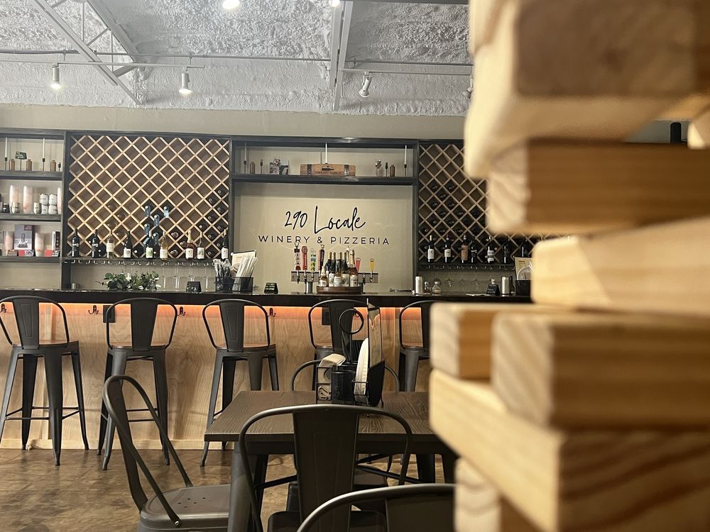 290 Locale Winery & Pizzeria Logo