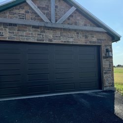 E L Garage Doors