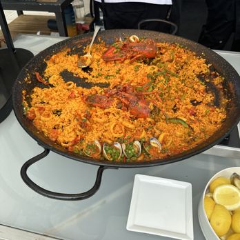 Edge Brasserie - Paella - Cocktail Bars Near Me - Miami, Florida Edge Brasserie - Paella - Cocktail Bars Near Me - Miami, Florida