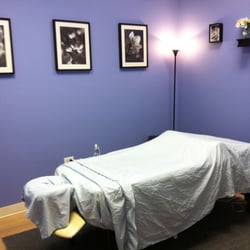 Lincolnwood Chiropractic Health Center - Treatment Room