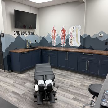 Limitless Chiropractic - Chiropractic Table - Chiropractors Near Me - Affton, Missouri Limitless Chiropractic - Chiropractic Table - Chiropractors Near Me - Affton, Missouri