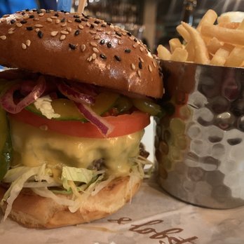Burger & Lobster - ORIGINAL BURGER WITH CHEESE AND FRIES. 12/10 - American Near Me - London, XGL