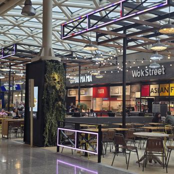 El-Prat Terminal 2 - Food market ... - Airport Terminals Near Me - El Prat de Llobregat, B
