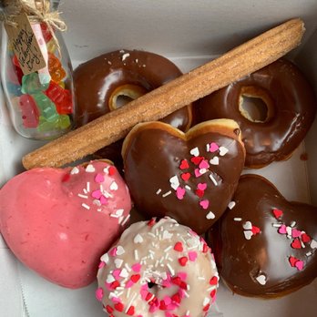 Hillsdale Doughnuts - a variety of doughnuts in a box - Donuts Near Me - Sacramento, California Hillsdale Doughnuts - a variety of doughnuts in a box - Donuts Near Me - Sacramento, California
