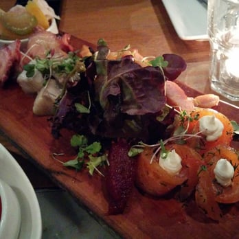 Pearl Diver - Seafood Near Me - Toronto, Ontario