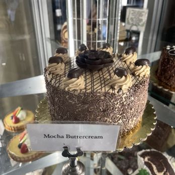 Moonside Bakery & Cafe - Bakeries Near Me - Half Moon Bay, California