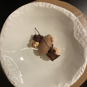 Dos Cielos Madrid - Chocolate / hazelnut dessert - Spanish Near Me - Madrid, M