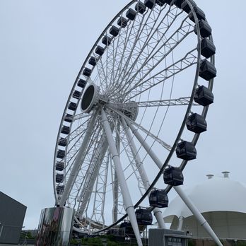 Navy Pier - Navy Pier ferris wheel - Landmarks & Historical Buildings Near Me - Chicago, Illinois