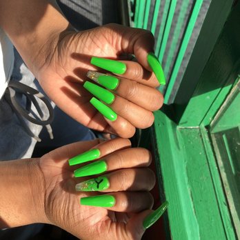 Fashio Nail Spa - He put my initials in my nails which is a J! - Nail Salons Near Me - Pearland, Texas Fashio Nail Spa - He put my initials in my nails which is a J! - Nail Salons Near Me - Pearland, Texas
